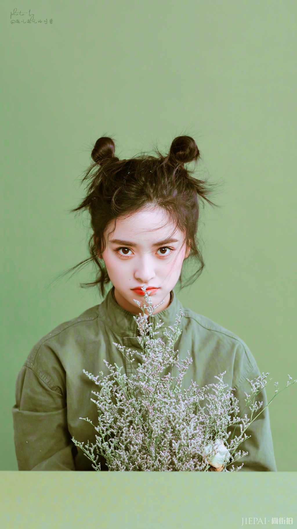 沈月扎哪吒丸子头发型，精灵可爱又时尚