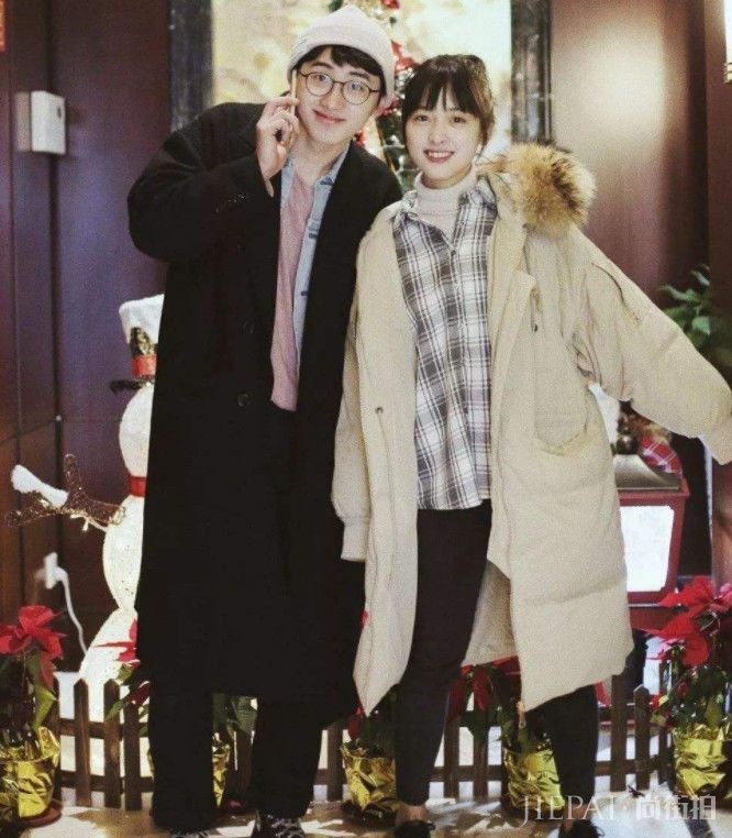 沈月扎丸子头后显现“菱形脸”，气质不再，还是短发耐人寻味