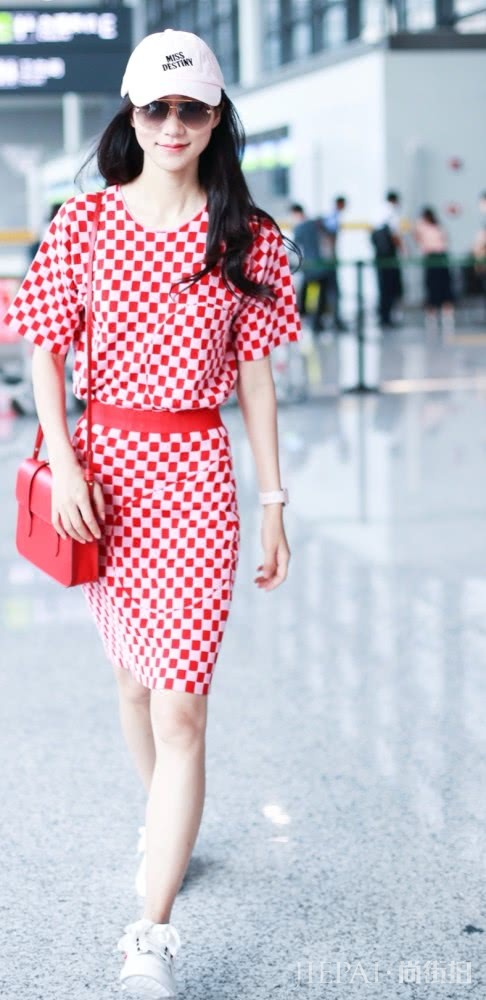 韩雪又美出新高度！一般人不敢这样穿