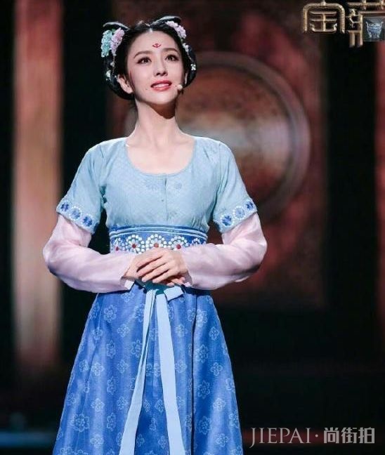 佟丽娅活得比渣男好,就是对他最大的报复