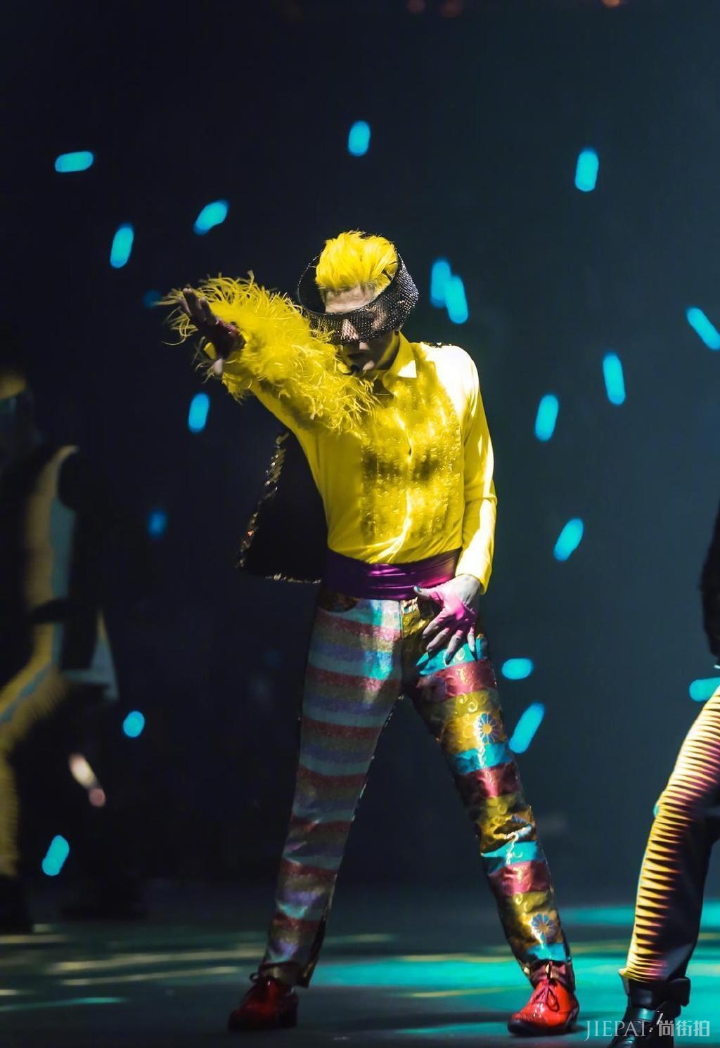 男星们的这些帅气发型，敢紧学起来