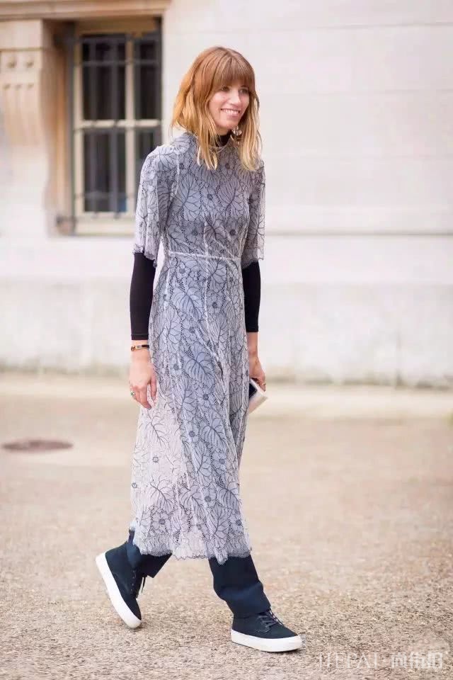 外套内搭的连衣裙有这些