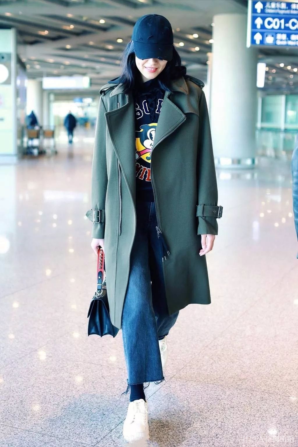 穿大衣+卫衣的你,真的时髦炸了!