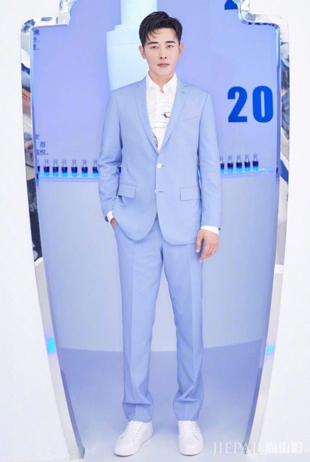 学罗晋穿“艾糍鞋”更保暖,不时尚算我输!