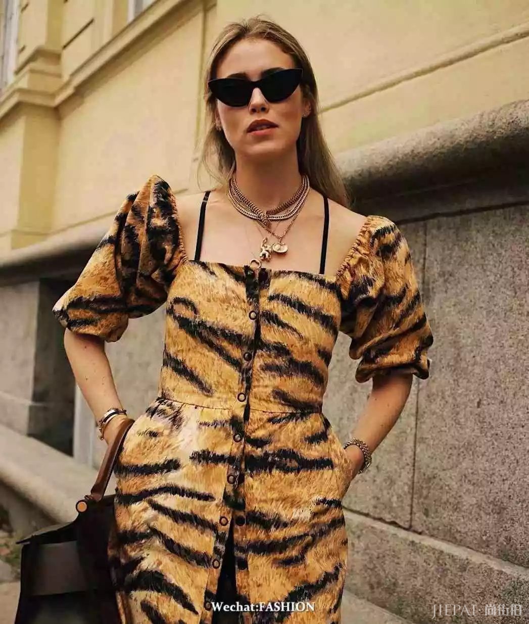 豹纹也能穿出优雅，做2019的时尚赢家！