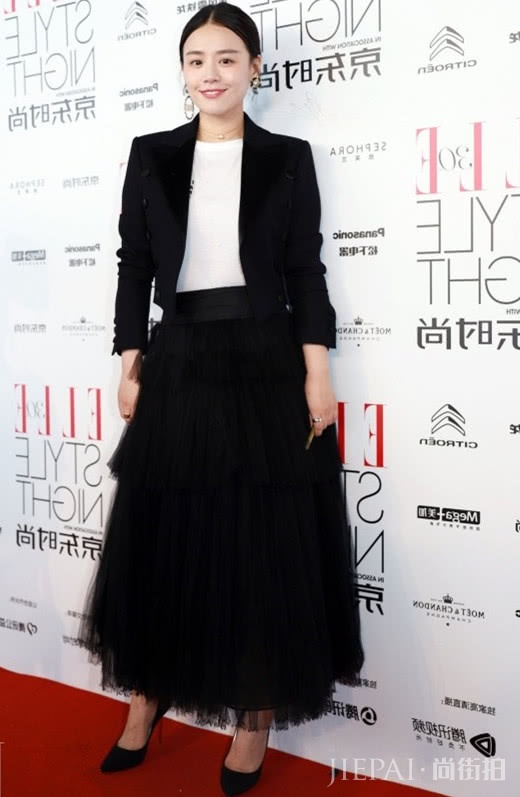 西装+裙子,你准备好了吗