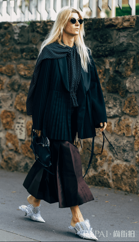 微胖搭配半身裙怎么显瘦还要穿得优雅