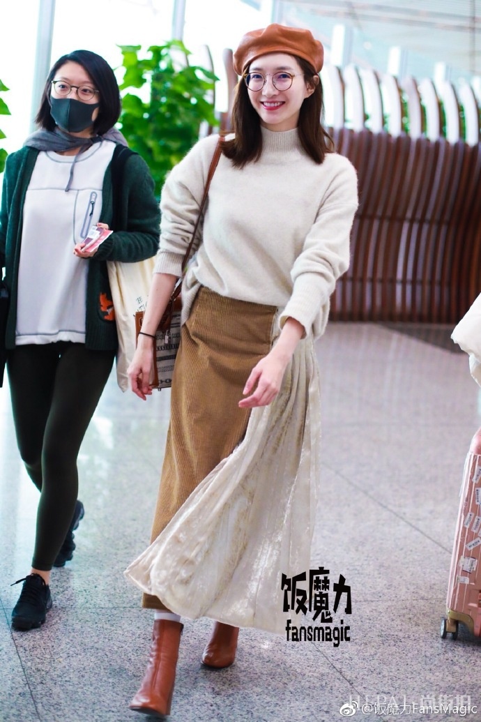 江疏影淑女感十足的新发型抢了风头