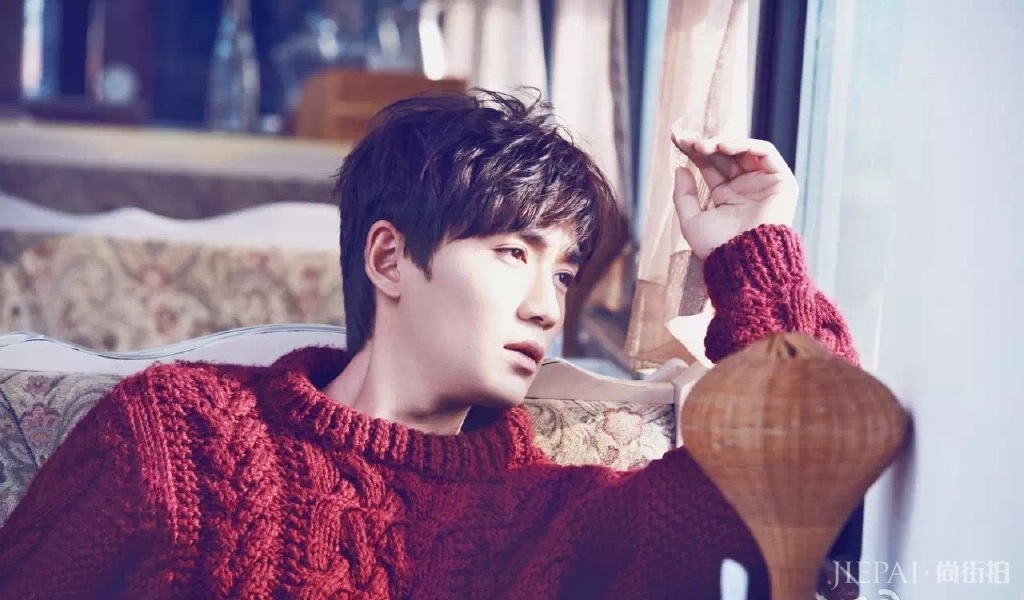 本命年穿红色,如何才能骚气却又不失帅气?