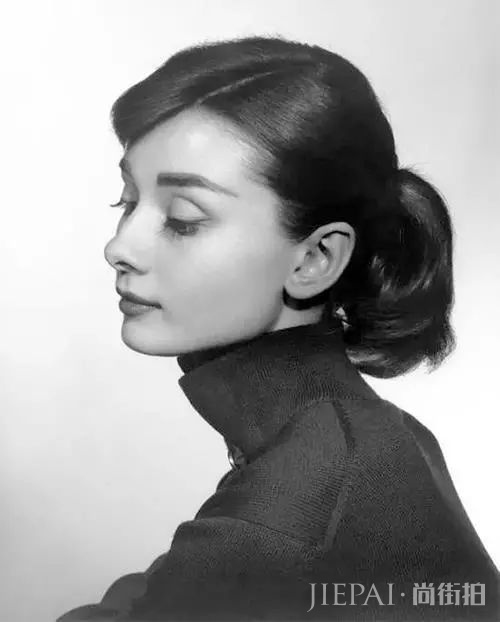 今秋最火“烟管领”,给你意想不到的保暖时髦!