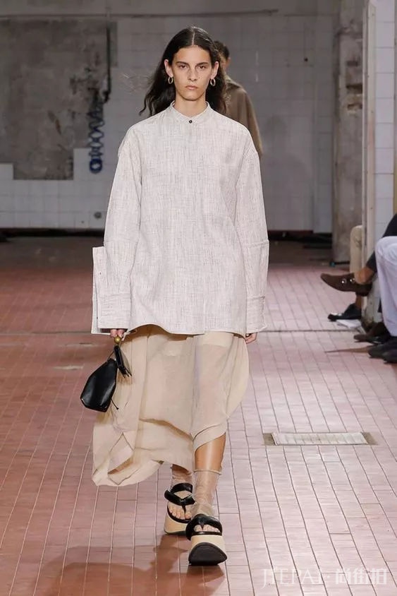 2019年穿这四个颜色也能高级到爆！