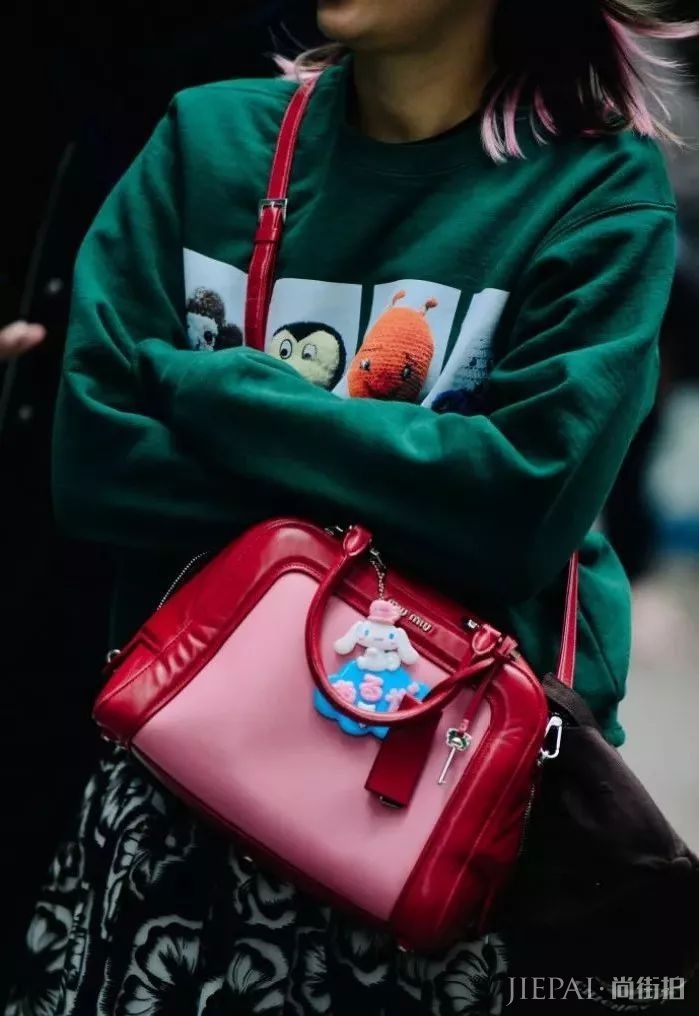 衣服再美也得配个好看的包包！