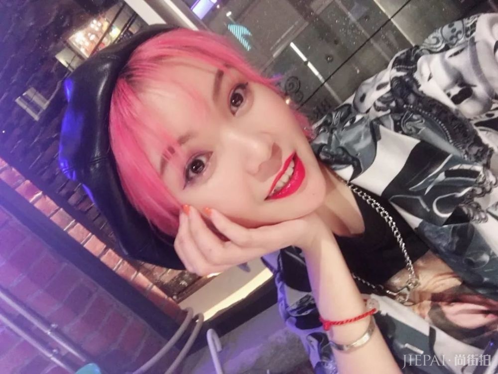 臃肿的外套,如何穿出潮骚感?
