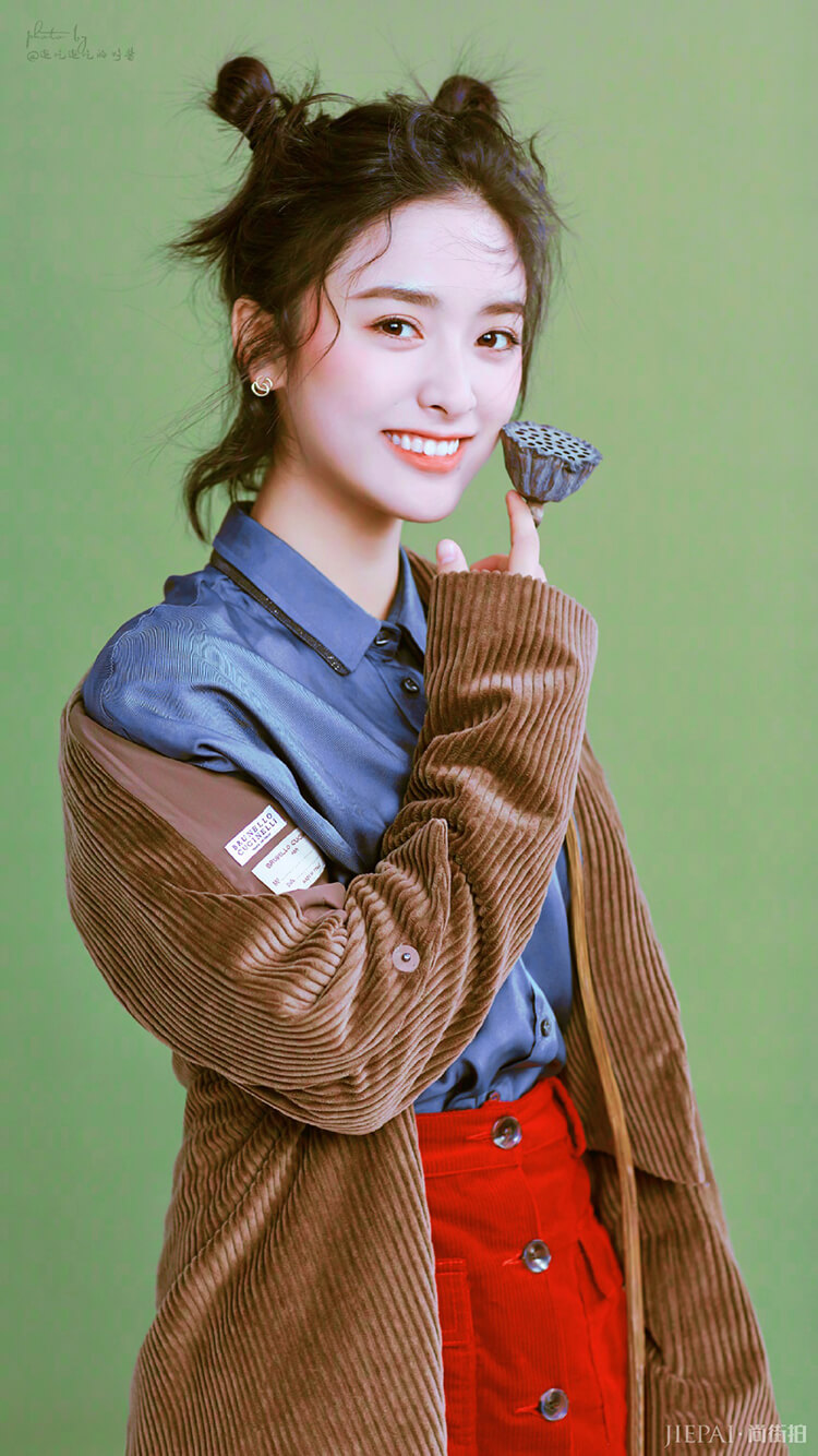 沈月扎哪吒丸子头发型，精灵可爱又时尚