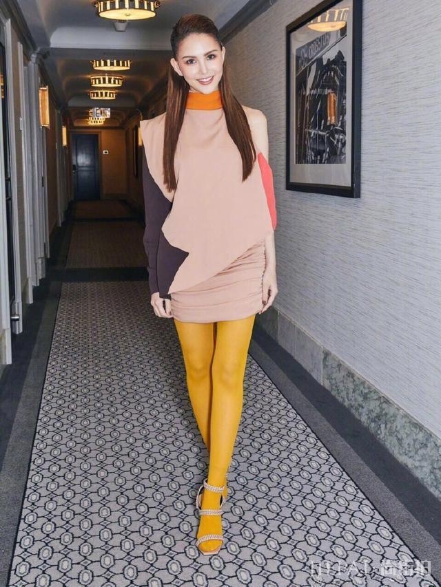 昆凌除了五官精致之外,穿搭也是很能打的!