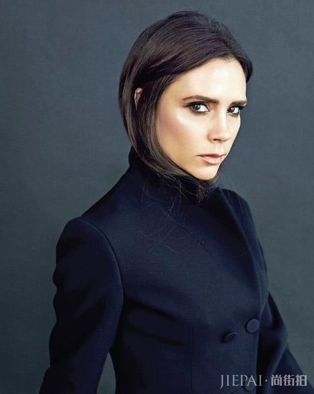 艾薇儿淡妆仙气十足还撞脸贝嫂？