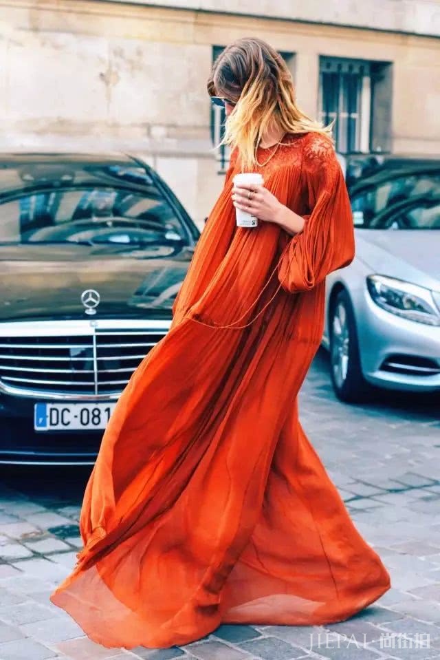 外套内搭的连衣裙有这些