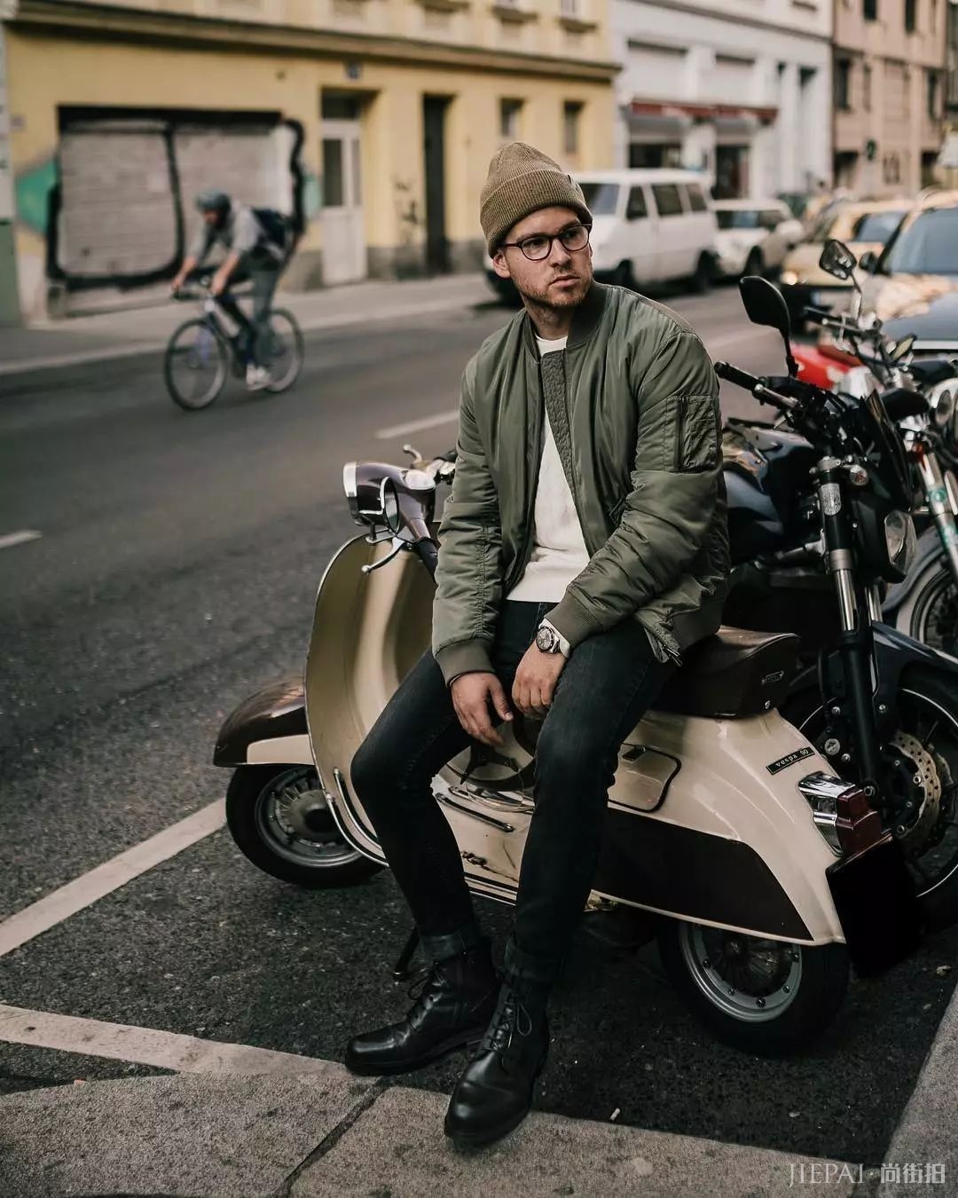男生秋冬搭配，一定要带点"绿”