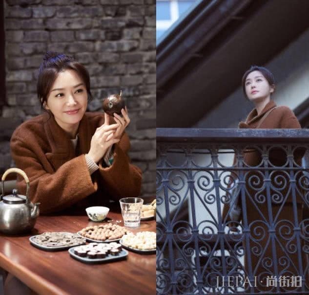 秦岚乔妹同穿驼色大衣，瞬间有了少女感