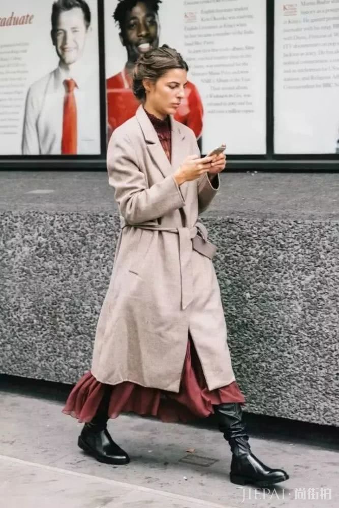 外套内搭的连衣裙有这些