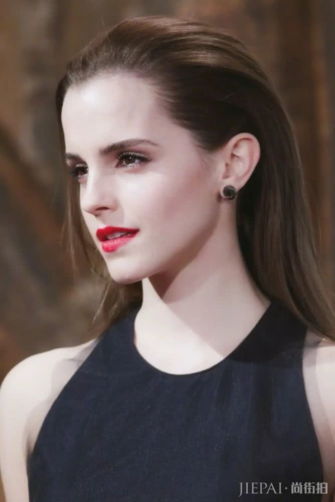 新年画上这款“惹火妆”狂撩你的他