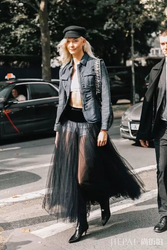 外套内搭的连衣裙有这些