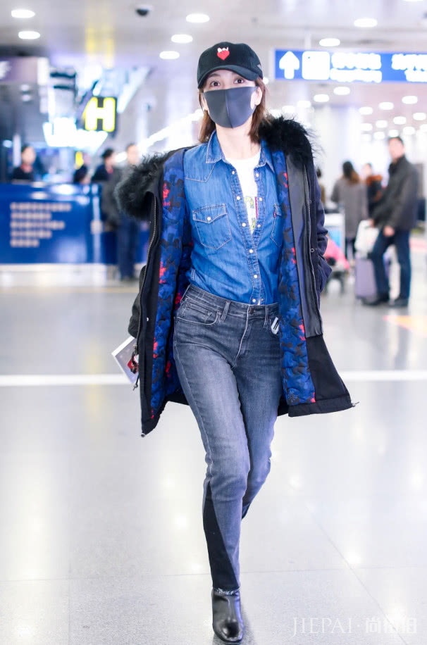 吴昕穿上烂大街的紧身裤，时尚翻了！