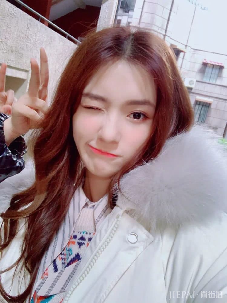 林允一定是年度最佳美妆博主 奶油肌养成术一定要get