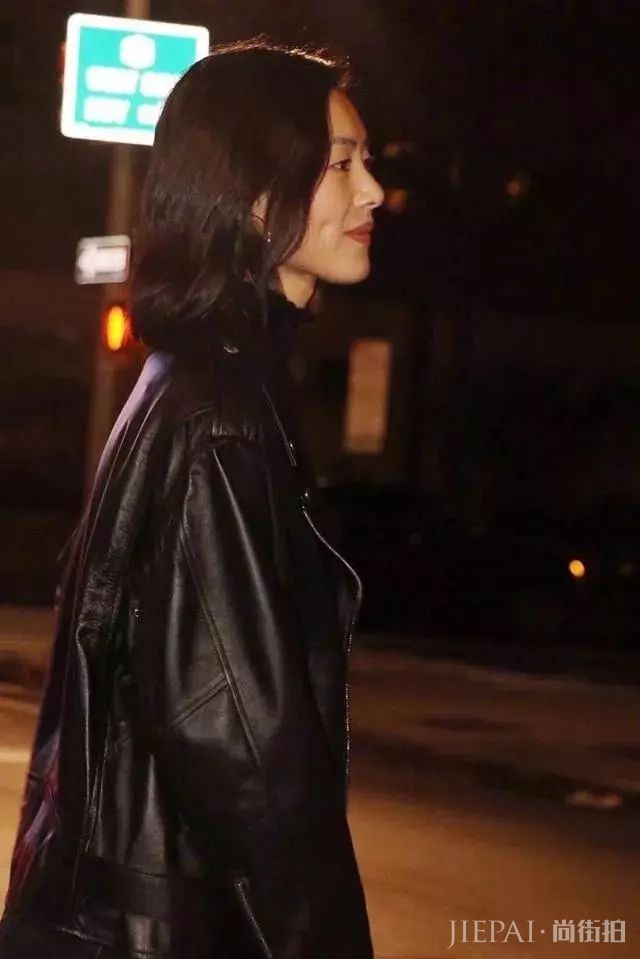 小高领的5种时髦穿法,美翻这个冬天!