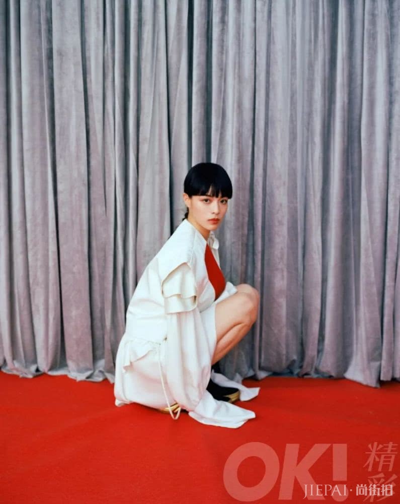 钟楚曦 且行且驻,与日俱新