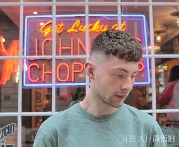 新衣配新发型，这几款男生发型，总有一款打动你