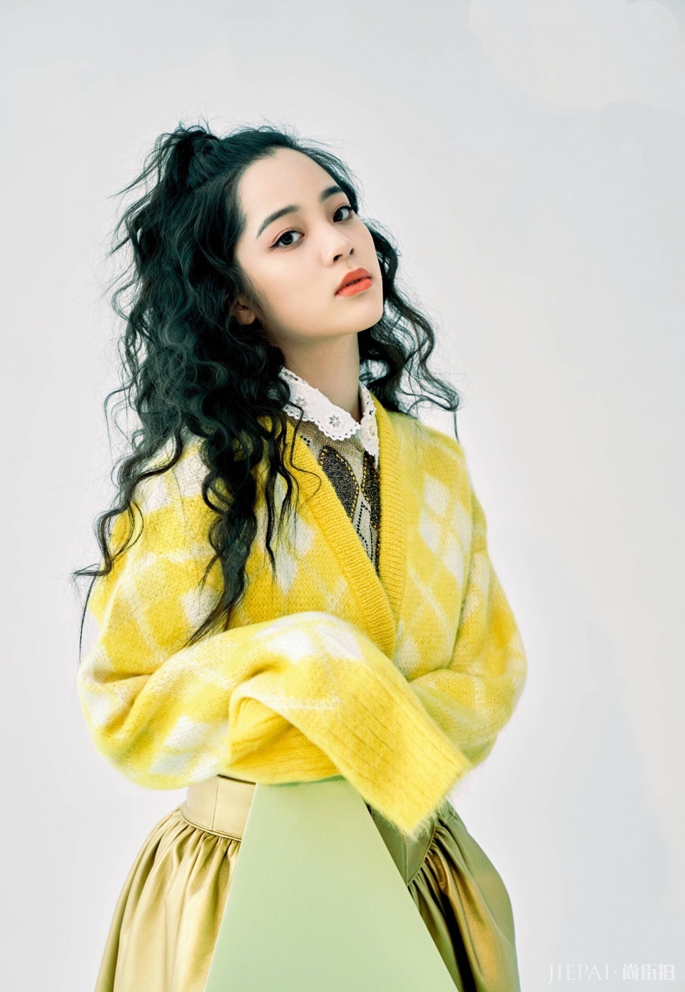 今年最火的羊毛卷泡面头，欧阳娜娜泡面头复古可爱！