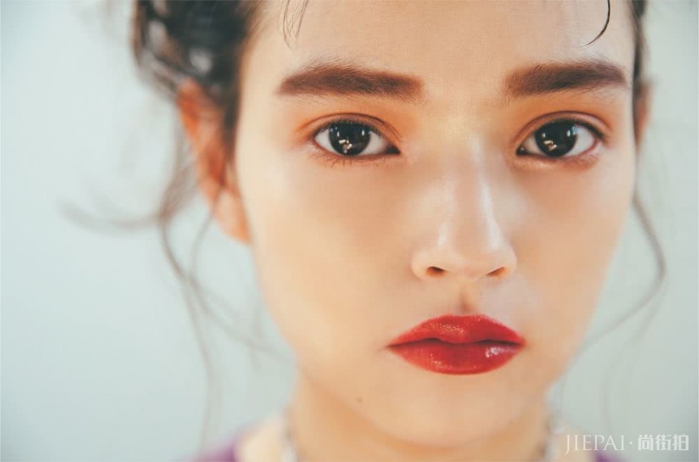 面面俱到=面面平庸,画好妆容C位才能开启美颜模式!