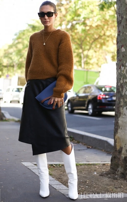 裙子搭毛衣才更出彩，尽显高品位！