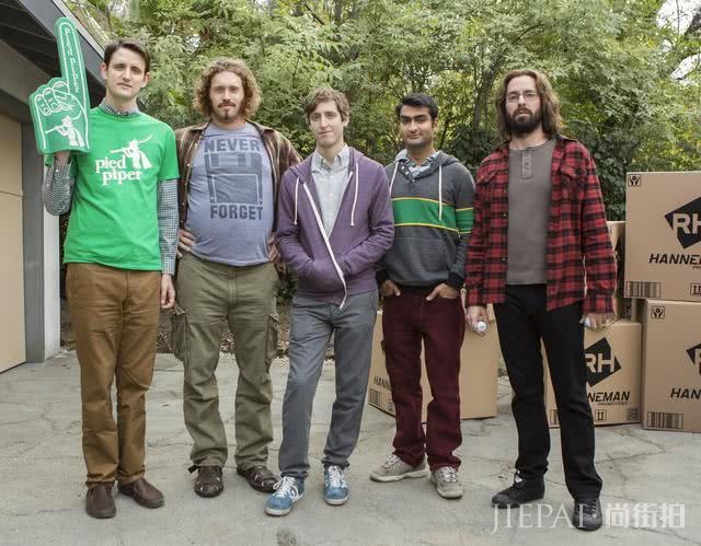 张小龙的硅谷着装密码,套头连帽卫衣加蓝色牛仔裤