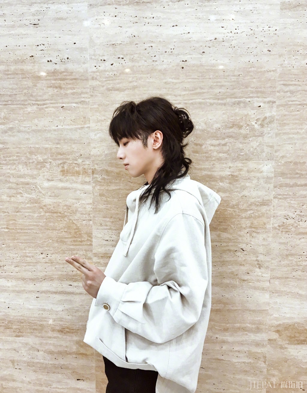 男星们的这些帅气发型，敢紧学起来