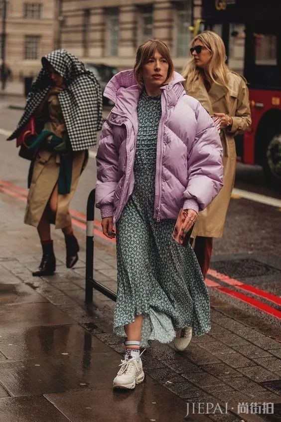 外套内搭的连衣裙有这些