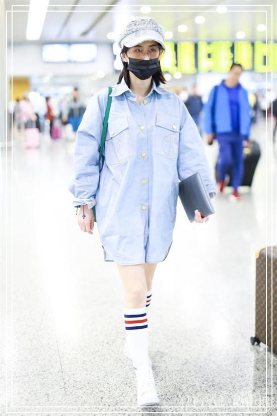 机场保暖只服黄圣依，雷锋帽配大棉袄+“狗熊鞋”