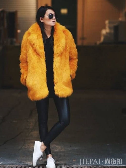 烂大街的牛仔外套用这6款皮草外套搭配，给你拥有名媛气质