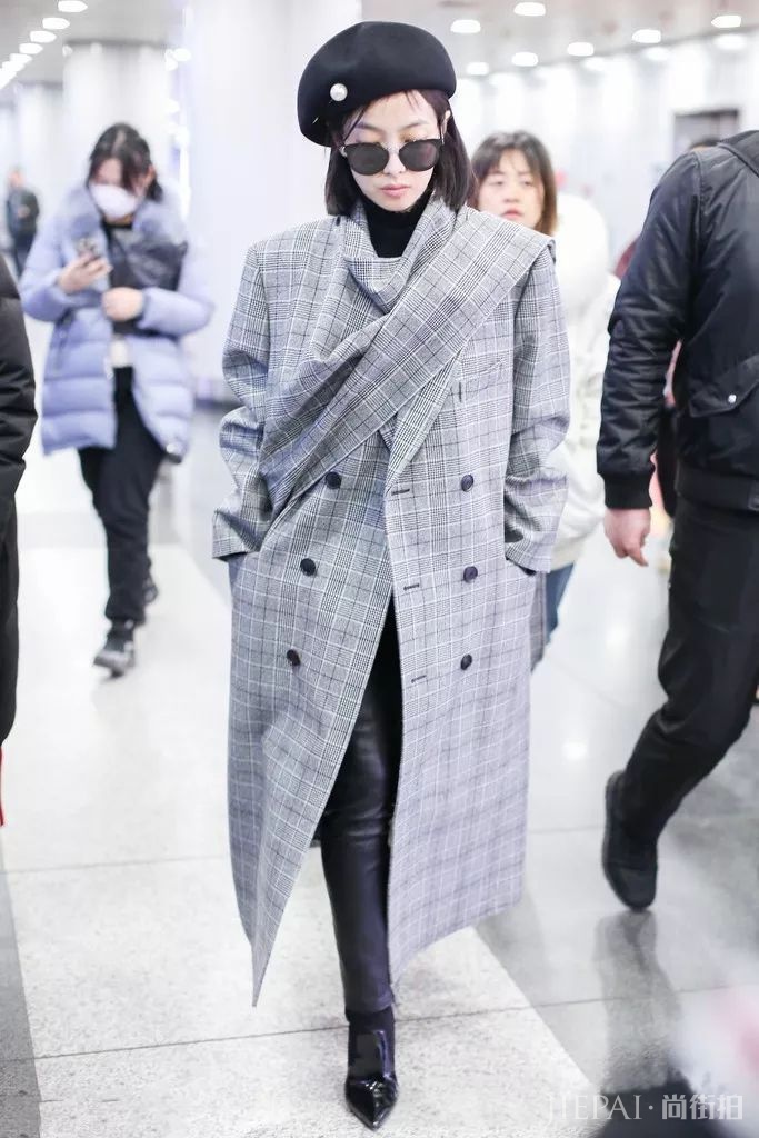 帽子是一年四季都需要的时尚单品 多一顶更精致