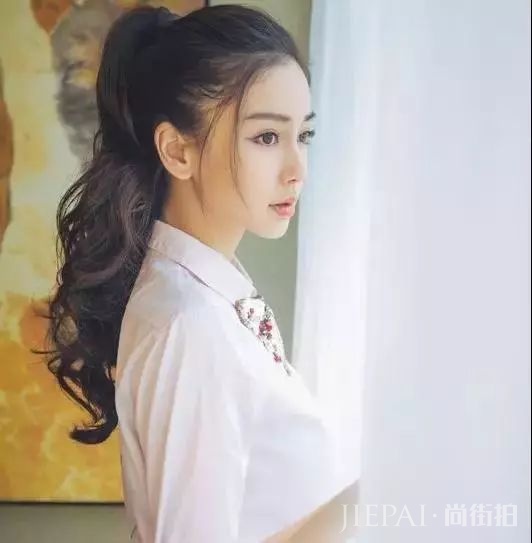 Angelababy出道早期便在日本模特圈混得顺风顺水