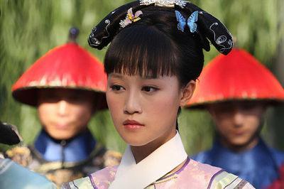 蓝盈莹的短发美得不像话!