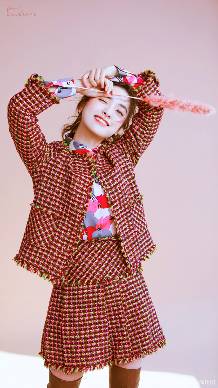 沈月扎哪吒丸子头发型，精灵可爱又时尚