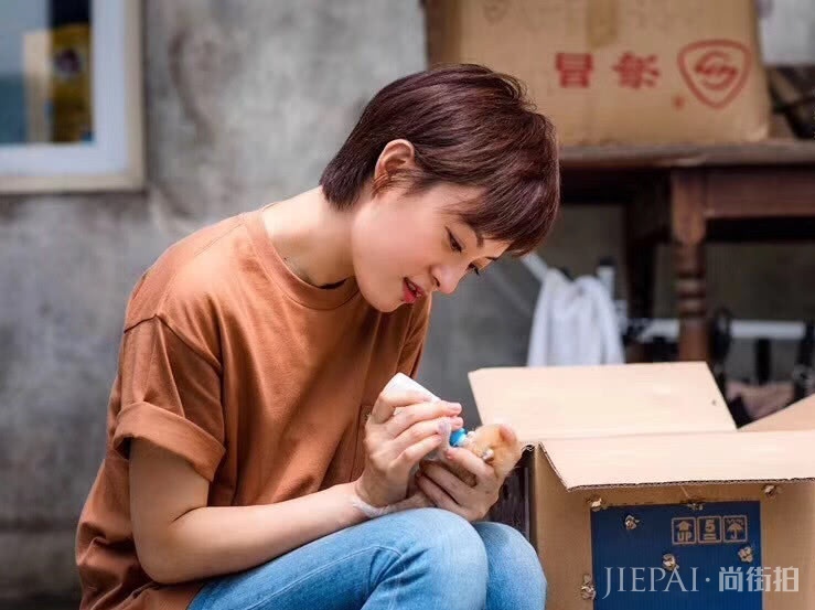 孙俪剪款“短发”变女神，终于不再是土大妈