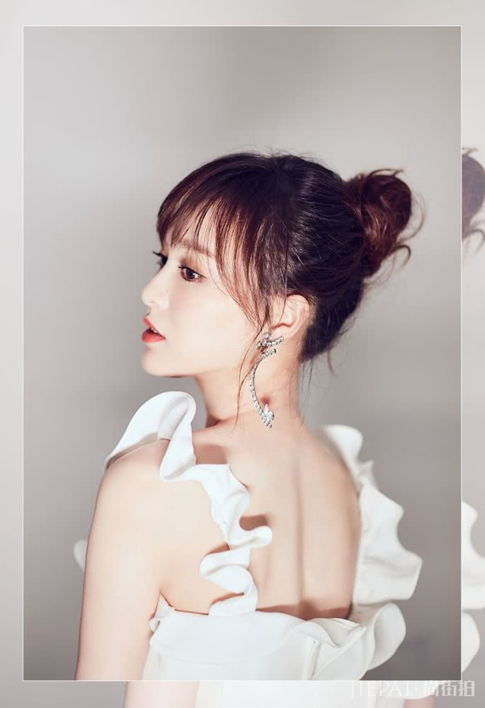 娜扎和热巴丸子头都这么好看？