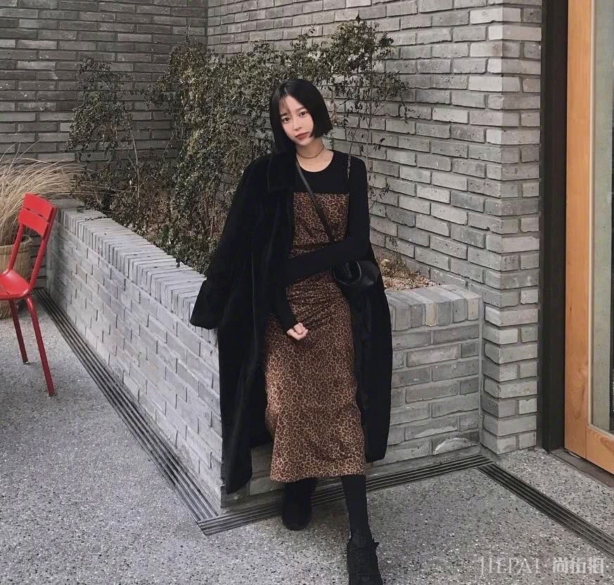 小个子的冬季大衣穿搭，短款是衣橱必备长款这样穿不压个子还显高