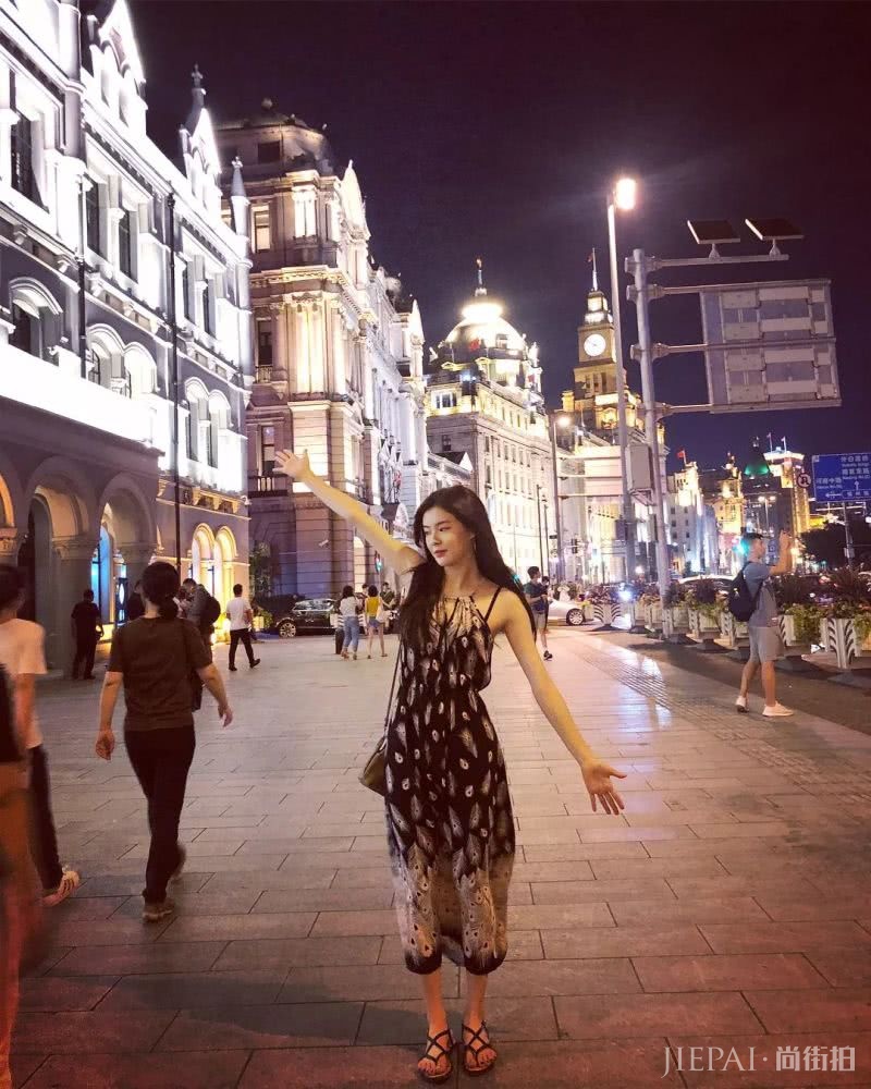 李光洙和李先彬恋情曝光，女神的终极斩男穿搭到底有何魔力？