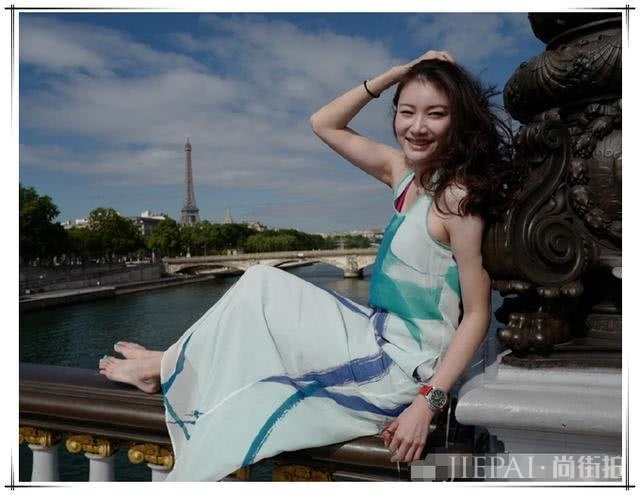 谢杏芳“奶奶装”也穿出高级感，难怪林丹会回头