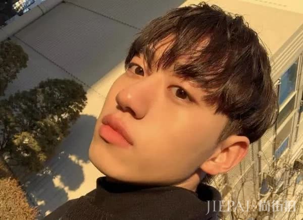 新衣配新发型，这几款男生发型，总有一款打动你