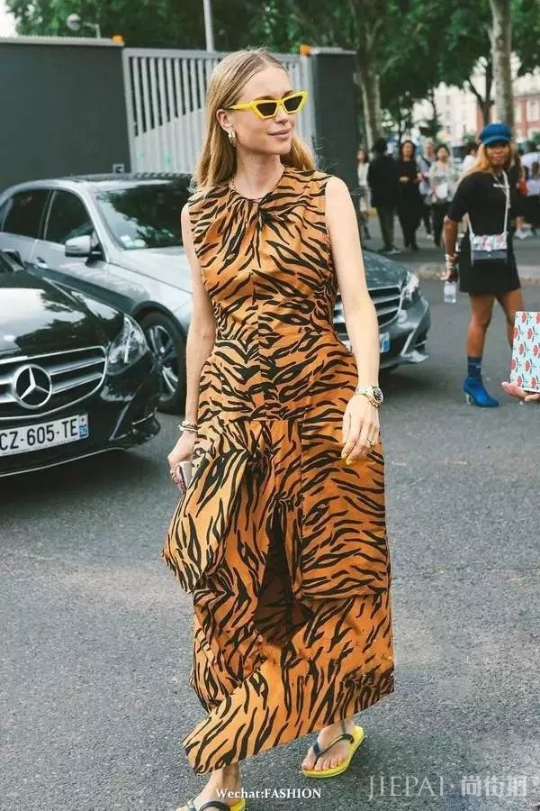 豹纹也能穿出优雅，做2019的时尚赢家！